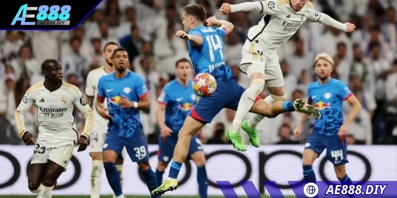 Luôn so sánh thông số đối đầu của 2 đội